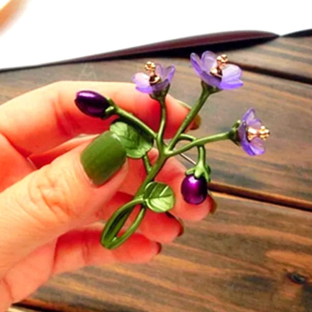 NWT Violets Brooch Enamel Bronze patina - Picture 5 of 8